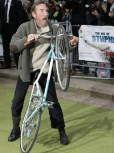 Al cine en bicicleta
